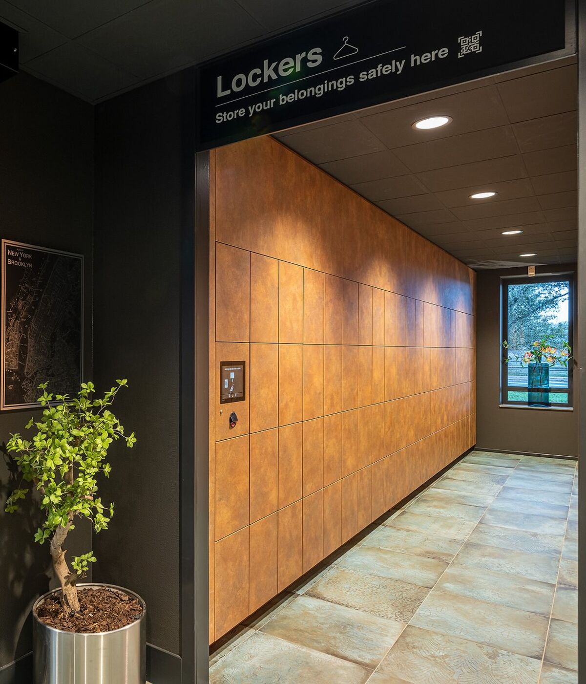 WEWO IC houten lockers congres centrum QR code lr 1